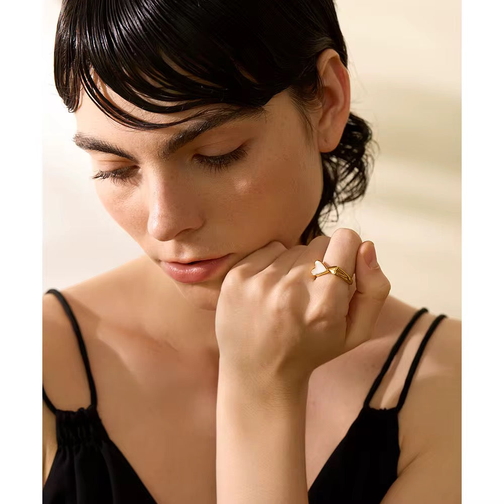 Dove Adjustable Ring